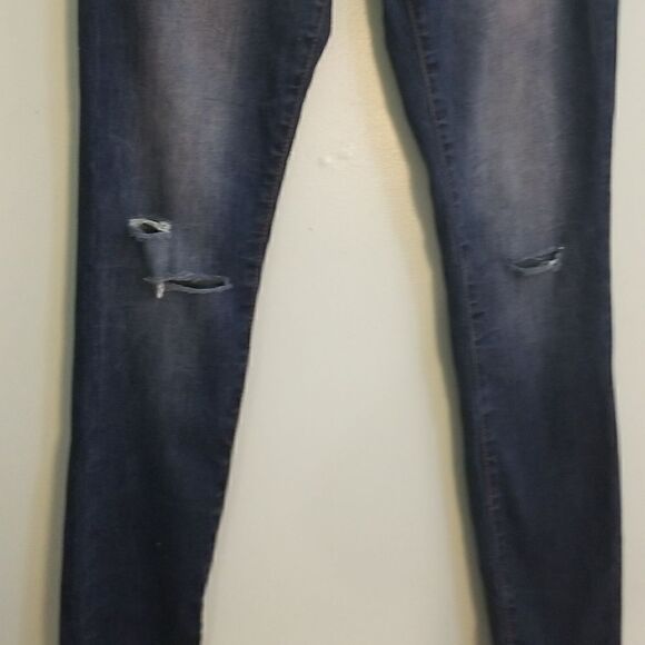 Garage, distressed Jeans,  Size 5. - Picture 3 of 6